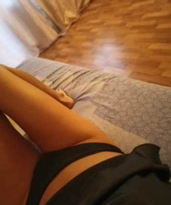 Живу в самом сердце Москвы. 💖 Шаловливая и страстная, я готова исполнить все твои фантазии и желания. Со мной ты окунешься в мир удовольствия и наслаждения. У меня есть множество возможностей, которые позволят нам достичь взаимного экстаза. 🌟 Мои услуги воплотятся в реальность, оставив тебе незабываемые ощущения и множество ярких воспоминаний. 🔥 Доверься моим нежным рукам и возбуждающему телу – ты не пожалеешь! 😉 Отзывы моих довольных клиентов лишний раз подтверждают мою опытность и профессионализм. Смело обращайся ко мне, и мы создадим магию страсти и удовольствия, наслаждаясь каждой секундой проведенного времени вместе. ❣️ Фото точно соответствуют действительности – уверен, ты останешься доволен. 😉 Позволь себе разрешить все, о чем ты так давно мечтал, и прикоснуться к истинному блаженству. Жду встречи с нетерпением! 😘💫 Женечка
